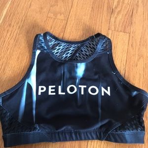New peloton high neck sports bra
